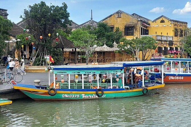 Hoi An Rickshaw Riding/Carpentry or Ceramic Class by Foodie Tour - Kim Bong carpentry or Thanh Ha ceramics: the hands-on payoff
