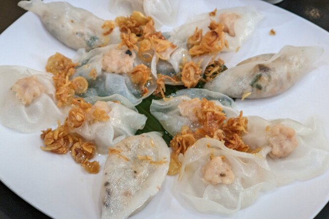 Hoi An Street Food Tour with a Real Foodie - Private Tour - The workshop stop: White Rose and Wonton (plus pound cake)