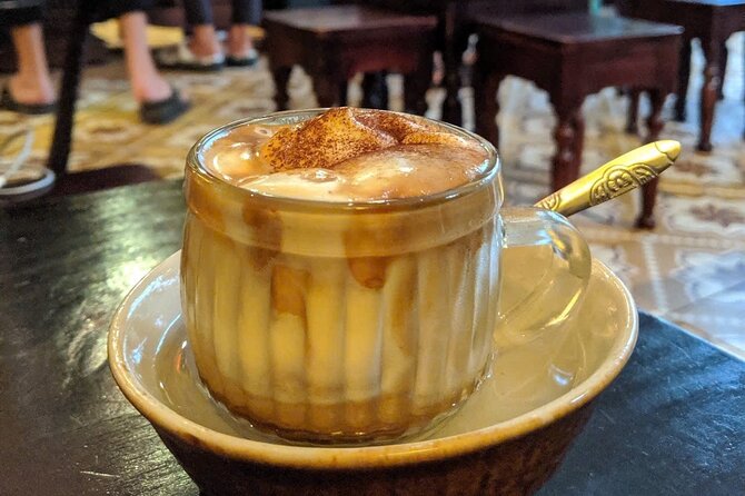 Hoi An Street Food Walking Tour with Local Foodies - Spring Rolls Hands-On, Then a Calm Café Finish