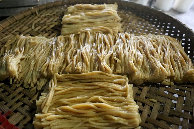 Hoi An Sunrise Tour to Hidden Local Villagers - Cam Kim Island for noodles and mat weaving families