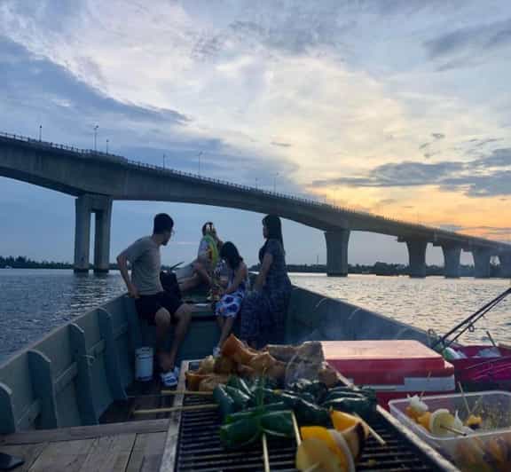 Hoi An: Sunset BBQ Fishing tour with Locals by Boat Cruise - Sticky Rice Wine Welcome: The Easy Start