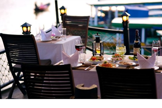 Hoi An Sunset Dining Cruise - From hotel lobby to the riverside: how the evening starts