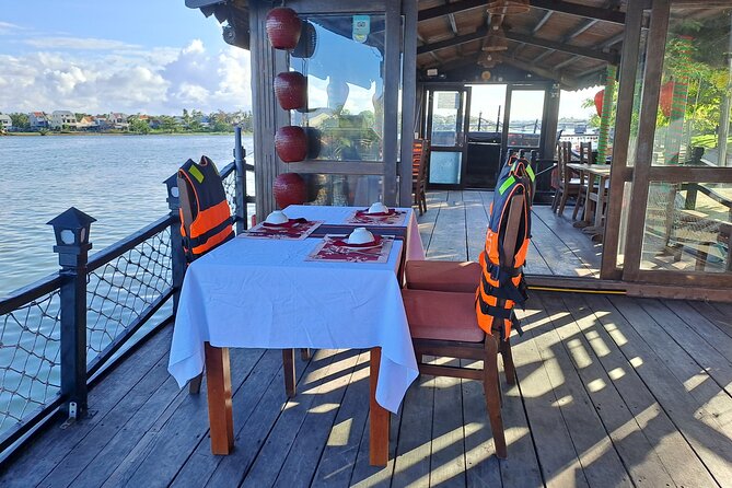 Hoi An Sunset Dining Cruise - The floating candlelight lantern wish moment