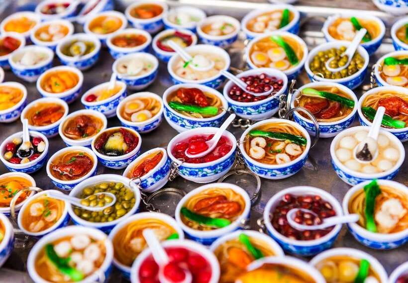 Hoi An: Sunset Food Tasting Tour - Why Hoi An’s sunset streets make the best meal
