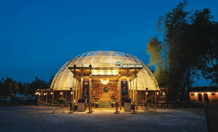 Hoi An: Teh Dar Vietnamese Bamboo Circus at Lune Center - The 1-hour flow: what happens before, during, and after