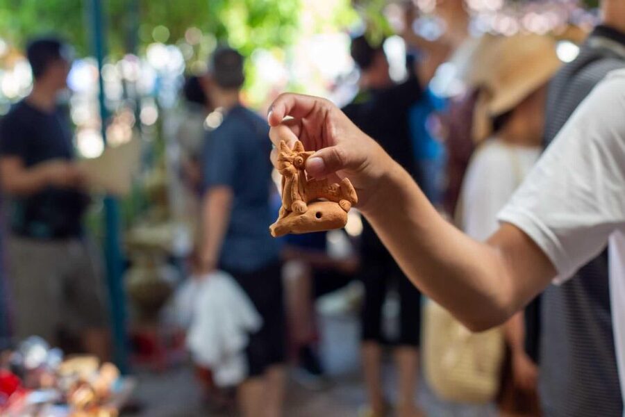 Hoi An: Thanh Ha Village Tour with Pottery Making and Gift - Walking the old village lanes and seeing male pottery work