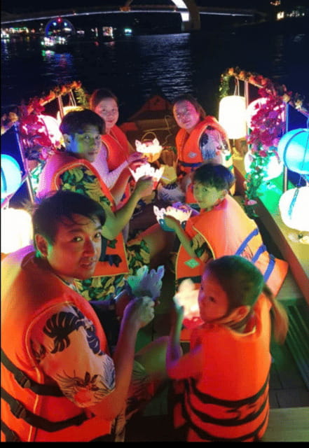Hoi An: Thu Bon River Flower Lantern Experience - Practical Tips: What to Bring and How to Enjoy the Moment