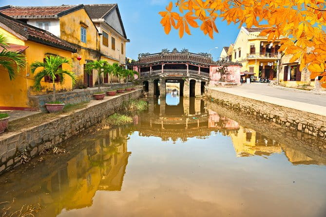 Hoi An to Dong Hoi rides by Private Car service - Route Reality Check: Hai Van Pass, Lap An Lagoon, and Hue