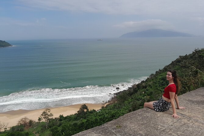 Hoi An to Hue by Private Car via Fabulous Stops - Lang Co Bay: a quick stop with big sea-view payoff