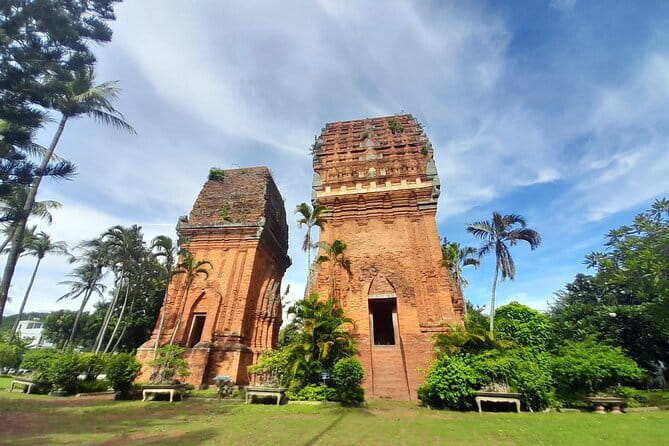 Hoi An to Nha Trang by Private Car with Professional Driver - Pickup, Driver English, and the Comfort Stuff You Actually Notice