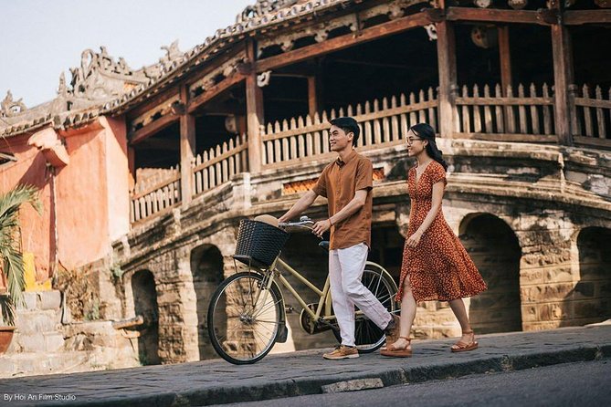 Hoi An tourist photography package - What You Get: Edited Photos plus Unlimited Raw Files