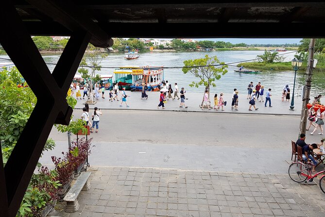 Hoi An town private walking tour with boat trip - Japanese Covered Bridge: iconic views, better timing, and what to look for