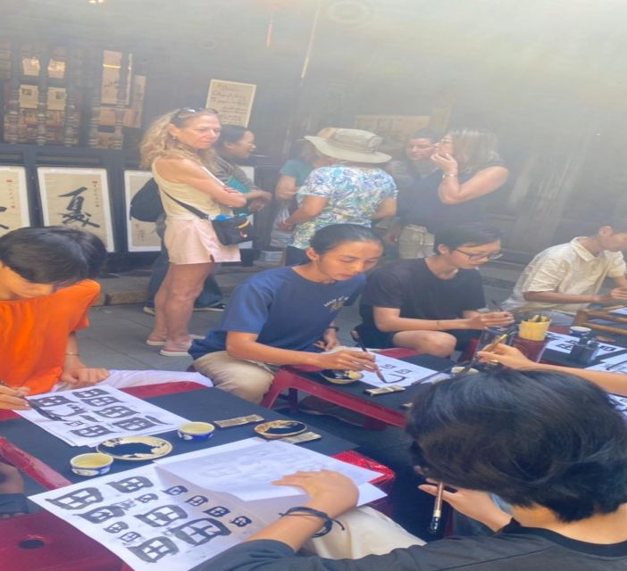 Hoi An: Traditional Vietnamese Calligraphy Class in Oldtown - Who should book this calligraphy workshop in Hoi An