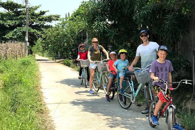 HOI AN Vegetable Village, Basket Boat, Palm Forest PRIVATE TOUR - Tra Que Vegetable Village and the real rhythm of farming