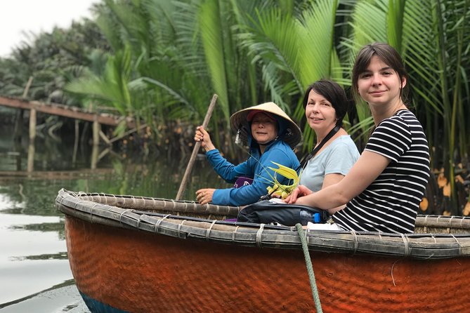HOI AN Vegetable Village, Basket Boat, Palm Forest PRIVATE TOUR - Local lunch or dinner and how the day wraps up