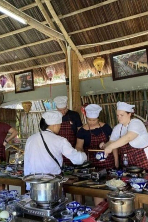 Hoi An: Vegetarian Cooking Class w Local Family and transfer - Practicalities: timing, heat, bugs, and what to pack
