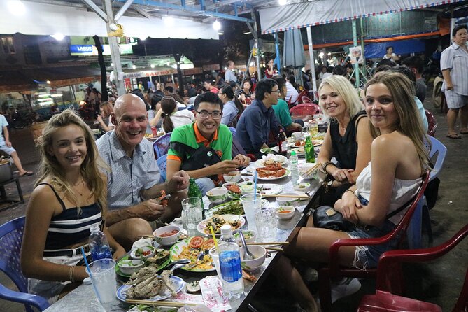 Hoi An Vespa By Night Street Food Tour - Stop 1 in Ancient Town: banh can to white rose dumplings