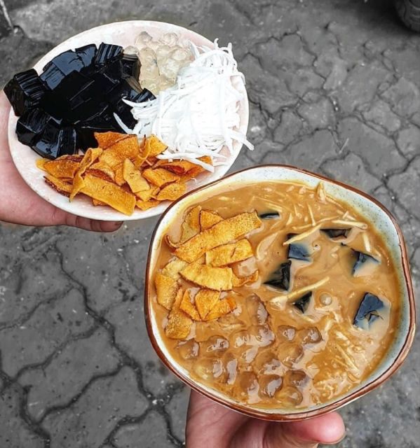Hoi An: Vietnamese Coffee Culture and Coffee Making Class - Making the Coffee Lineup: Black, Happy White, Hue Salt, Coconut, Hanoi Egg