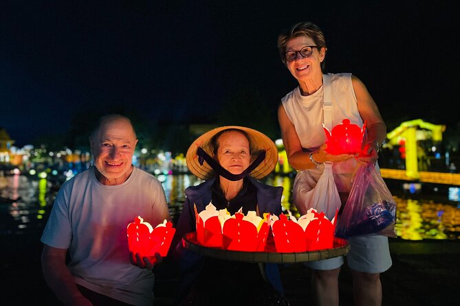 Hoi An Walking Private Tour - Lanterns, Boat Ride & Local Foods - Local street food + Mot herbal drink: how you end like a local