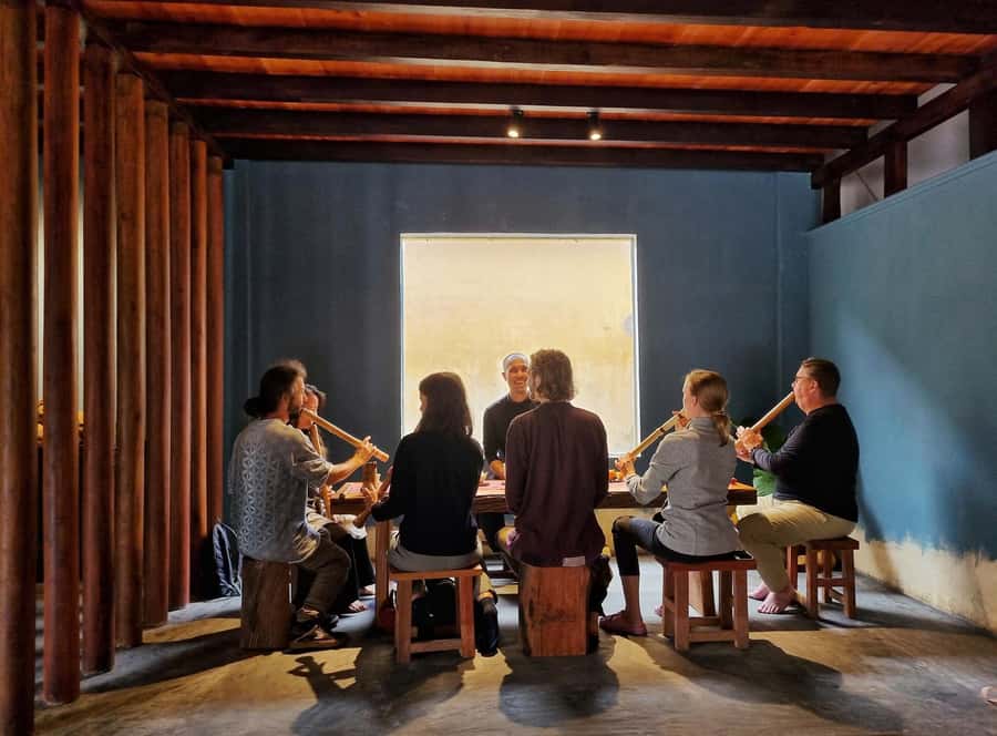 Hoi An: Wood Carving Workshop with Local Craftsmen - Carving with local artisans: what “guided” really means in practice