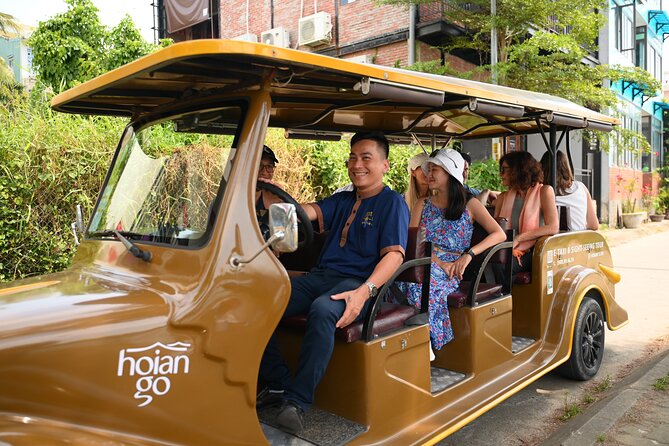 HoiAnGO Experience Local Life: Coastal by Electric Car - Guides and group feel: why Vinh matters