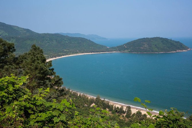 Hue city tour 1 day from Da Nang / Hoi An - Thien Mu Pagoda, Lunch, and a Short Foot Massage Offer