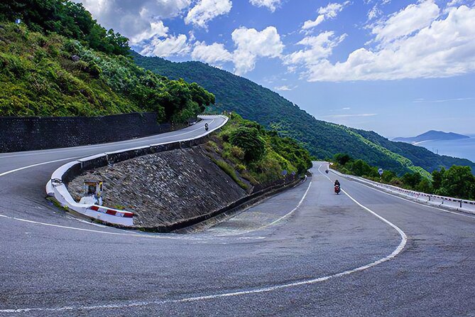 Hue Imperial City Private Tour From Hoi An / Da Nang - Hai Van Pass: The Stop That Sets the Tone (Peak Views, 30 Minutes)