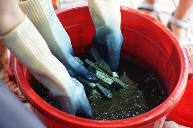 Indigo dyeing workshop - Should You Book It?