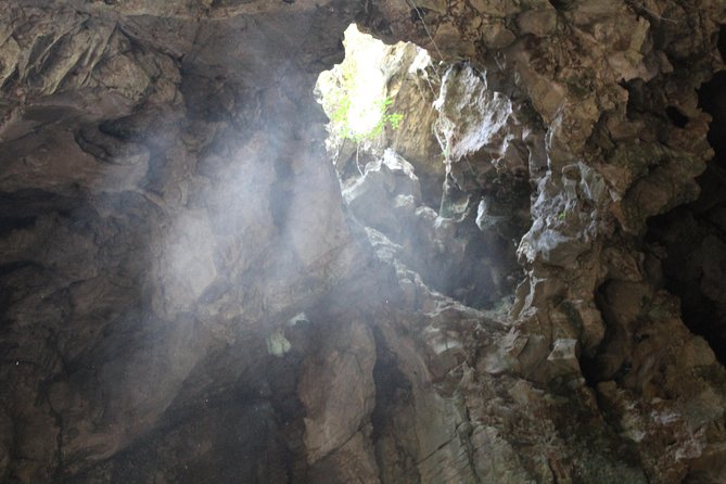 Marble Mountains And Son Tra Peninsula Half-day Tour - Guides and pacing: Why the experience can feel smooth (or not)