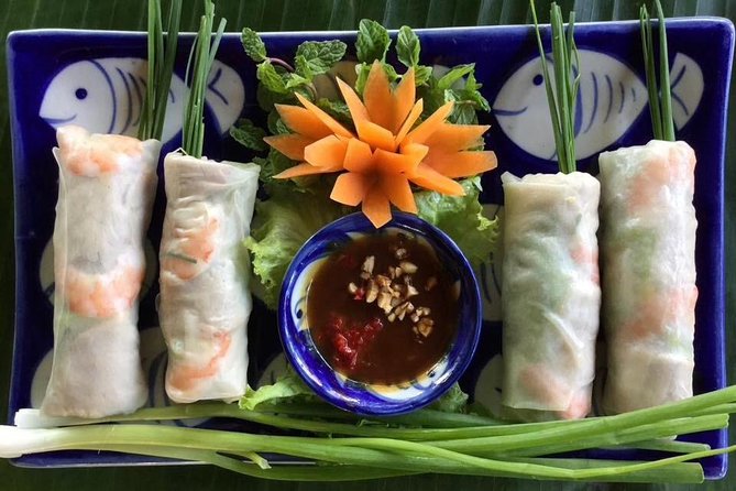 Market Tour , Basket Boat and Cooking Class Hoi An - A practical way to see rural Hoi An in one go