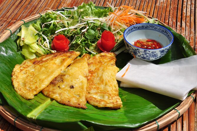 My Grandma's Home Cooking Class in Hoi An - Island village time: fruit juice, countryside stories, and meeting Grandma