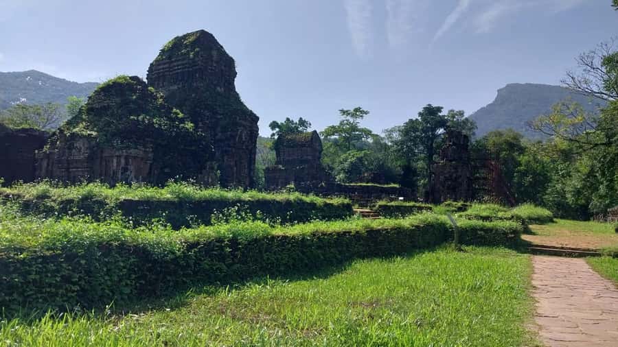 My Son Sanctuary Early Morning Private Tour with Breakfast - Rice paper making on the way back to Hoi An