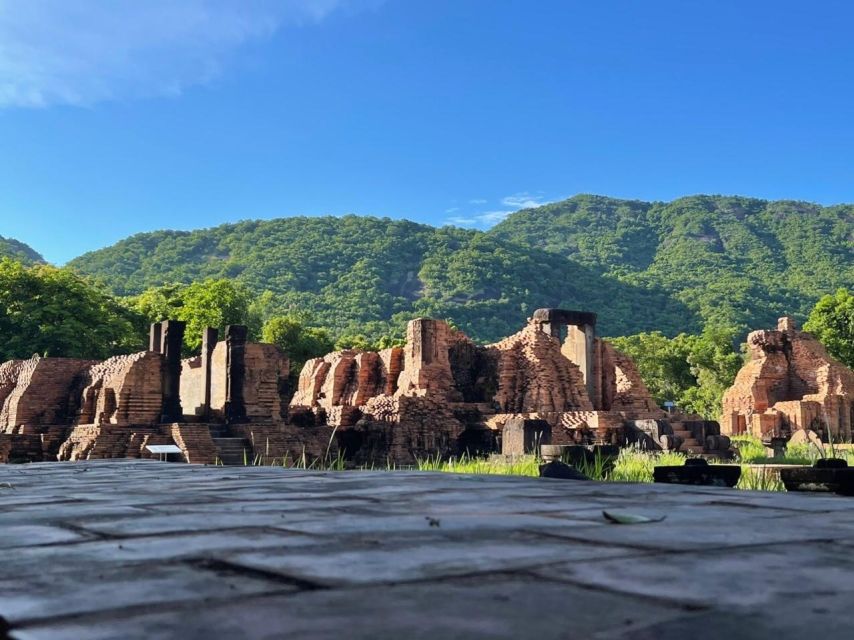 My Son Sanctuary & River Boat Tour From Hoi An or Da Nang - Thu Bon River cruise: what to look for on a 30-minute boat ride
