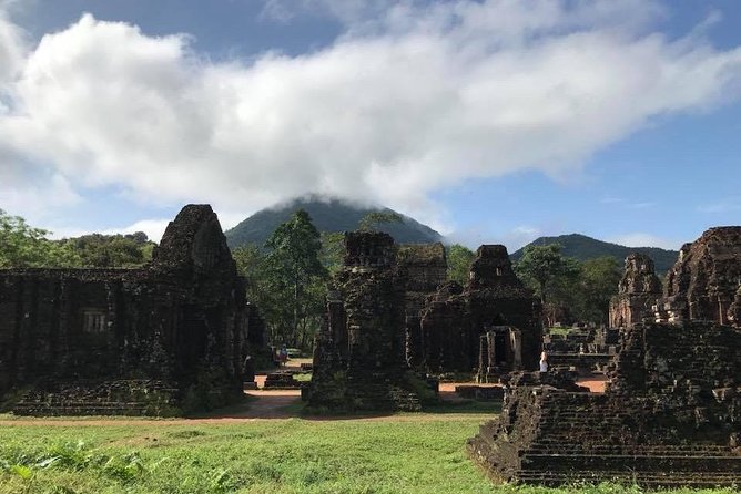 My Son Sanctuary Sunrise Private Tour - Why My Son at Dawn Is the Point of the Whole Trip
