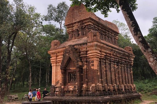 My Son Sunset Trip with Banh Mi and Cruise from Hoi An/ Da Nang - Guides matter: Ben and Misa as a clue for what to expect