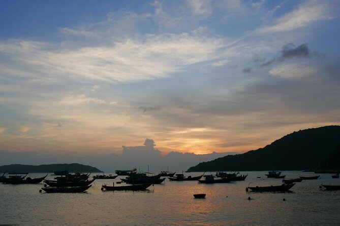 PRIAVATE DaNang CITY TOUR-FOOD TOUR-Sunset BOAT TRIP on Han river - Non Nuoc Stone Carving Memory Museum: craft made visible