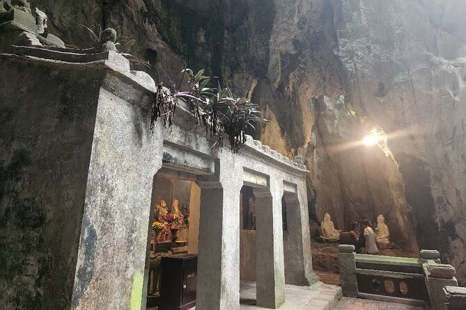 PRIVATE GuidedTOUR to Marble Mountain-Am Phu Cave-Monkey Mountain - Am Phu Cave (Hell Cave): Buddhism Lessons and Photo Moments