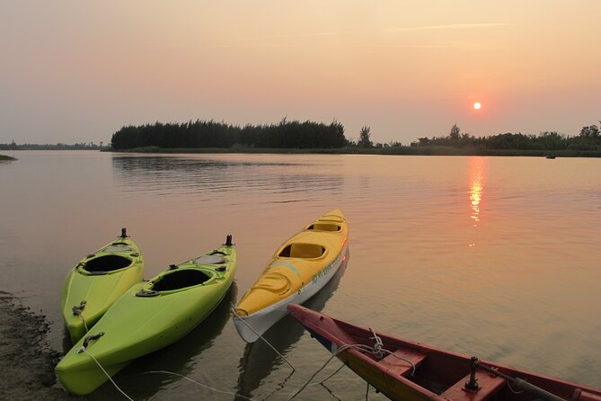 Private Hoi An Bike and Kayak Guided Tour with Lunch - Countryside Cycling Stops: Workshops, Rice Fields, and Shipyard Time