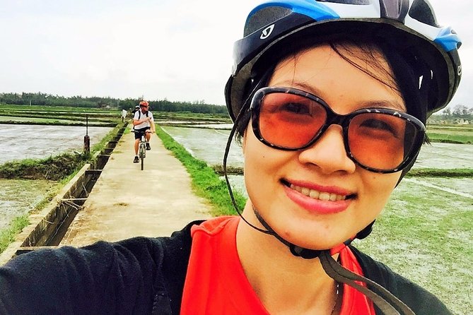 Private Hoi An Bike, Thu Bon River Cruise & Dinner Experience - Meeting at Hoi An Post Office: Getting Started Without Stress