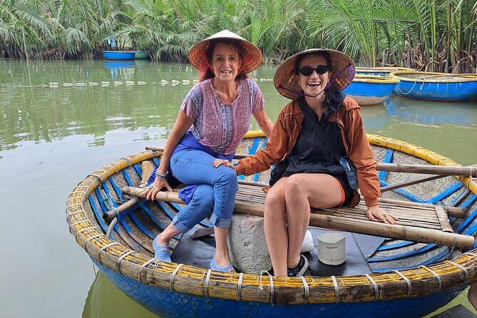 Private Hoi An Countryside: Biking, Basket boat, buffalo, foods - Cam Thanh and the Bay Mau coconut forest: more than a pretty ride