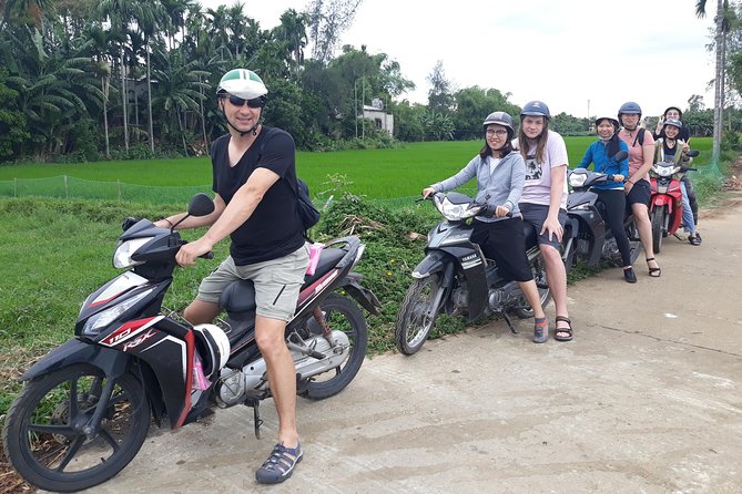 Private Hoi An Countryside by Motorbike OR CAR - Tra Nhieu Fishing Village: simple village rhythm, up close