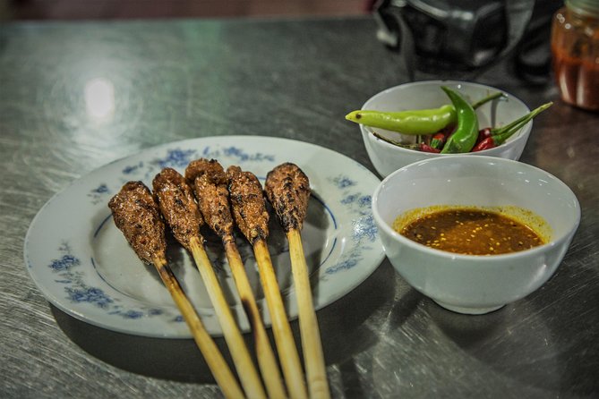 Private Hoi An Evening Food Tastings Tour by Bike - The ride itself: moderate distance, street-level reality, and real safety