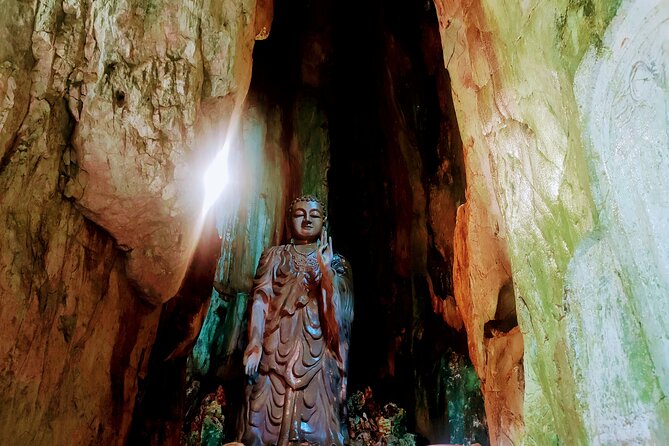 Private Marble Mountain and Monkey Mountain ( Lady Buddha) - The guide and the private pacing: what makes this feel easy