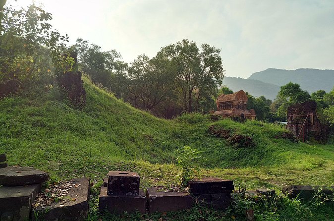 Private My Son Sanctuary Tour with Champa food - Folklore show: context beyond stone ruins
