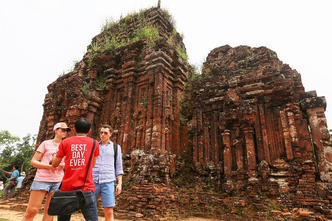 Private Tour from Hoi An: Explore Holy Ruins of My Son - The 7:00 am pickup and how transfers work from central Hoi An