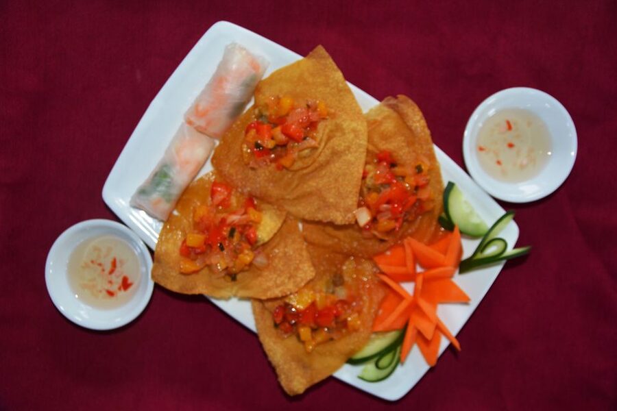 Romantic Sunset Dinner Cruise in Hoi An - Dinner on the water: seafood you’ll actually notice (prawns, fish, squid)