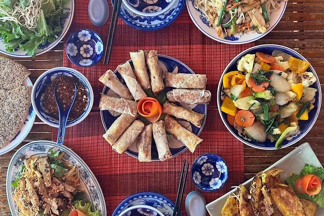 Street Food Walking Tours With Colourful Lanterns Boat Ride - Price and Logistics: Is $55 Good Value?