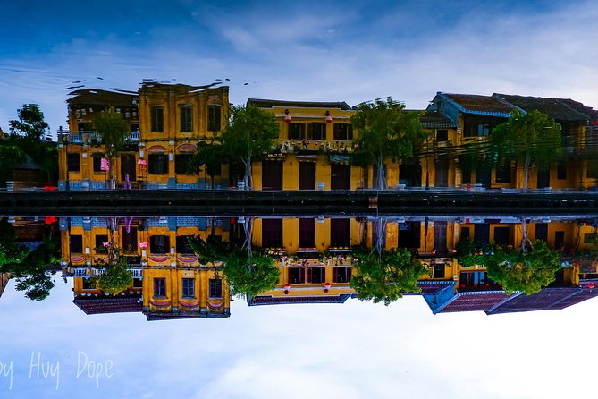 Sunset Paddle and Lantern Town - The golden-hour point: watching Lantern Town from the water