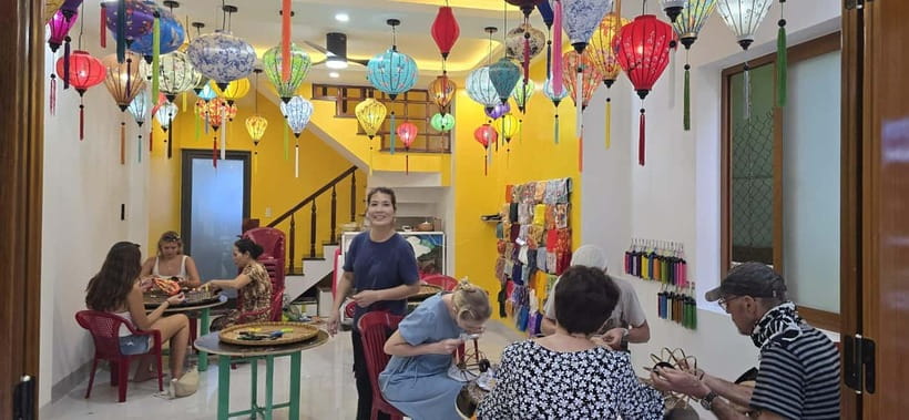 The Lantern Lady: Traditional Lantern Class in Old Town - Help from the team: English instruction and patient guidance