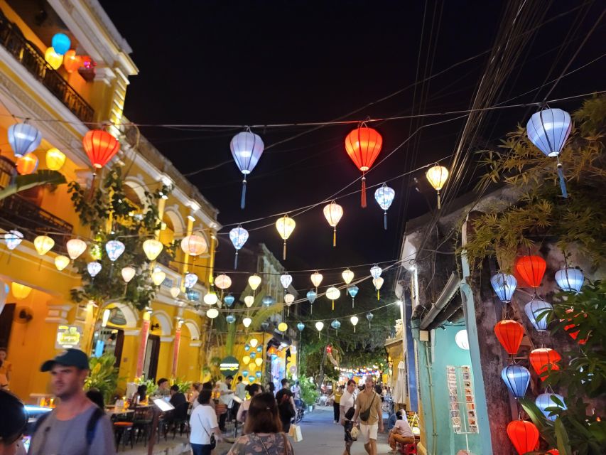 The lanterns of Hoi An & My Son - My Son UNESCO: Champa Royal temples and that special electric-car start